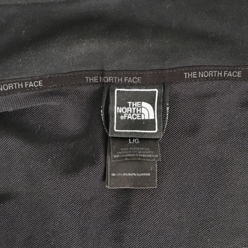 The North Face Black Softshell Jacket - Picture 5 of 5